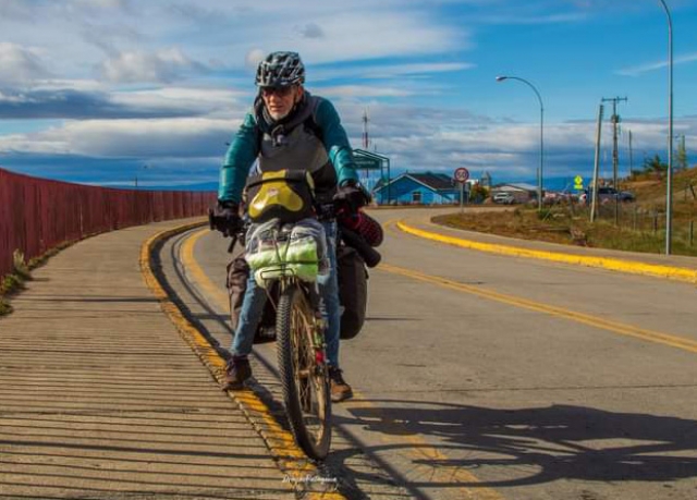 Ciclo viajante, Luis já percorreu mais de 10 mil Km